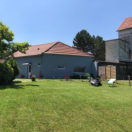 Вилла Le Moulin Du Soudet Pernois Экстерьер фото